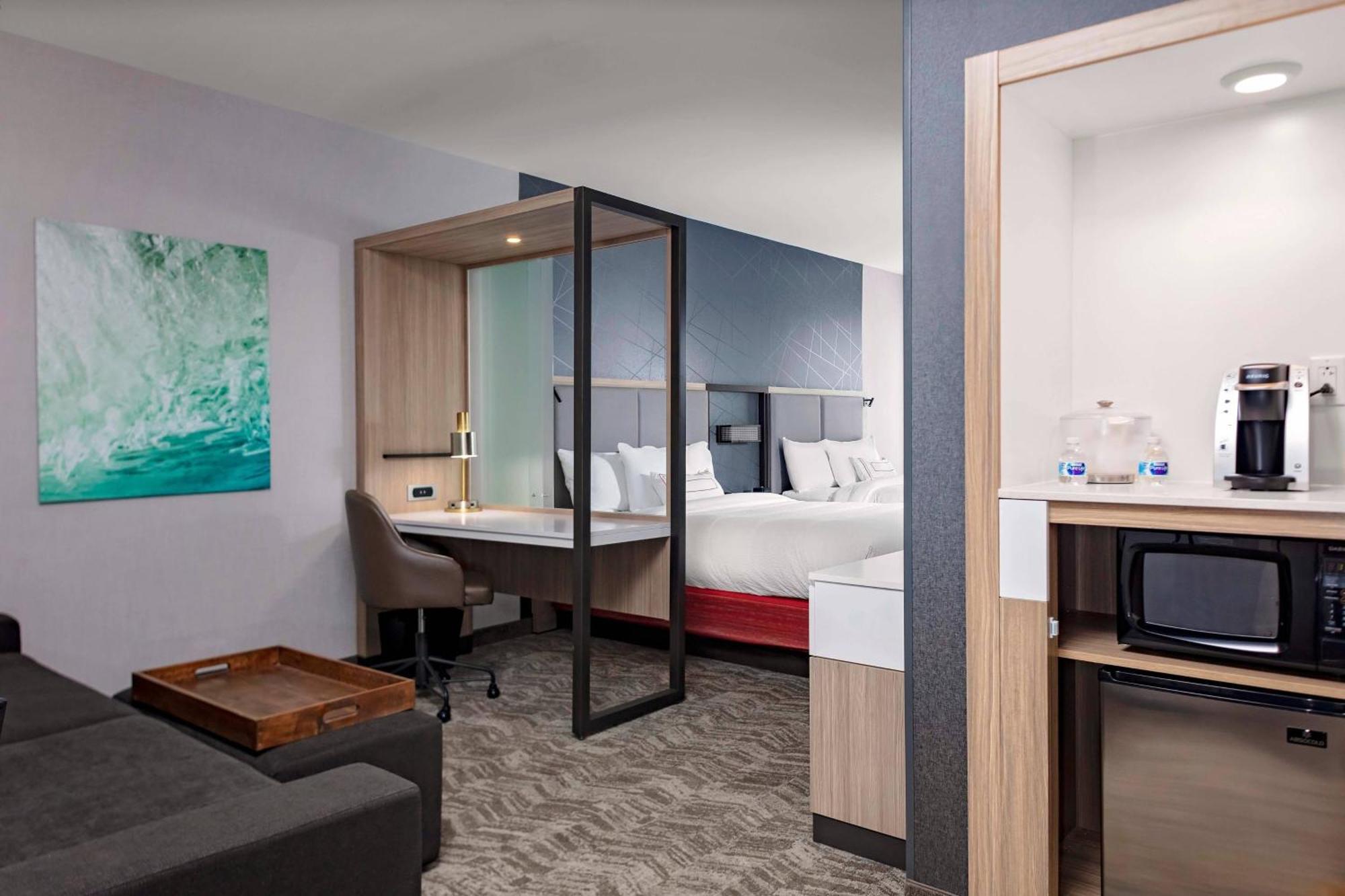 Springhill Suites By Marriott Kansas City Plaza Bagian luar foto