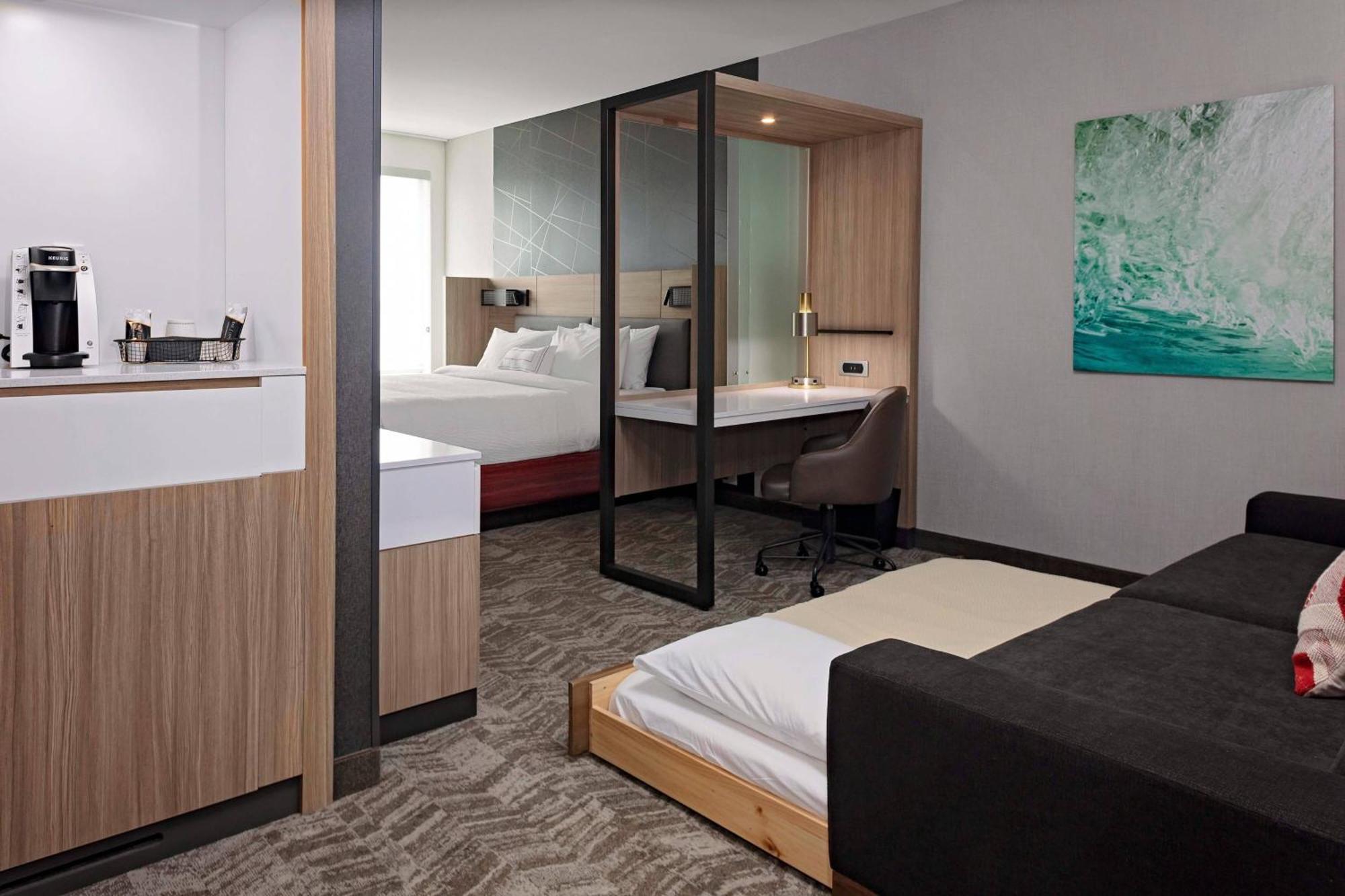 Springhill Suites By Marriott Kansas City Plaza Bagian luar foto